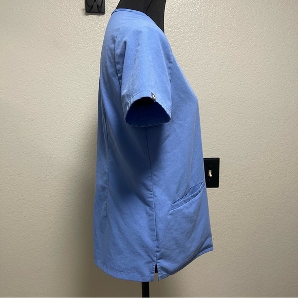 Figs Technical Collection Casma 3 pocket  Scrub Top Size Small - Picture 5 of 7